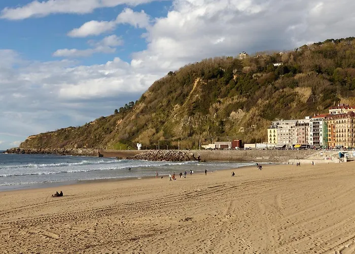 Always Easy I Zurriola